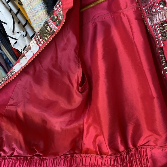 Magaschoni 100% Silksoie Red Bomber Jaket maybe A Large no SZ tag - Picture 10 of 14